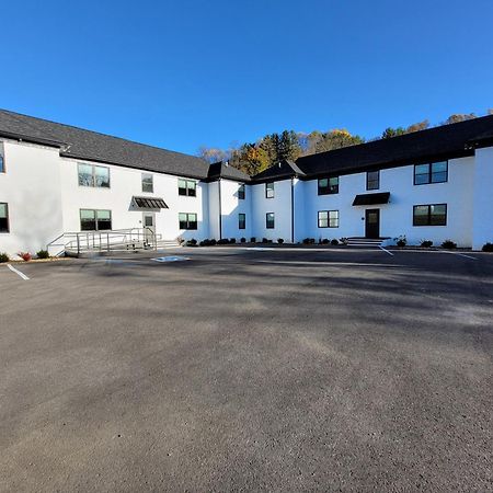 The Traveler On Main - Suite 1 Tazewell Exteriér fotografie