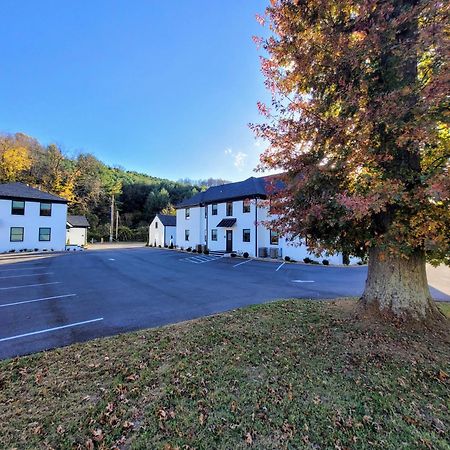 The Traveler On Main - Suite 1 Tazewell Exteriér fotografie